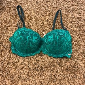 VICTORIA’S SECRET BRA